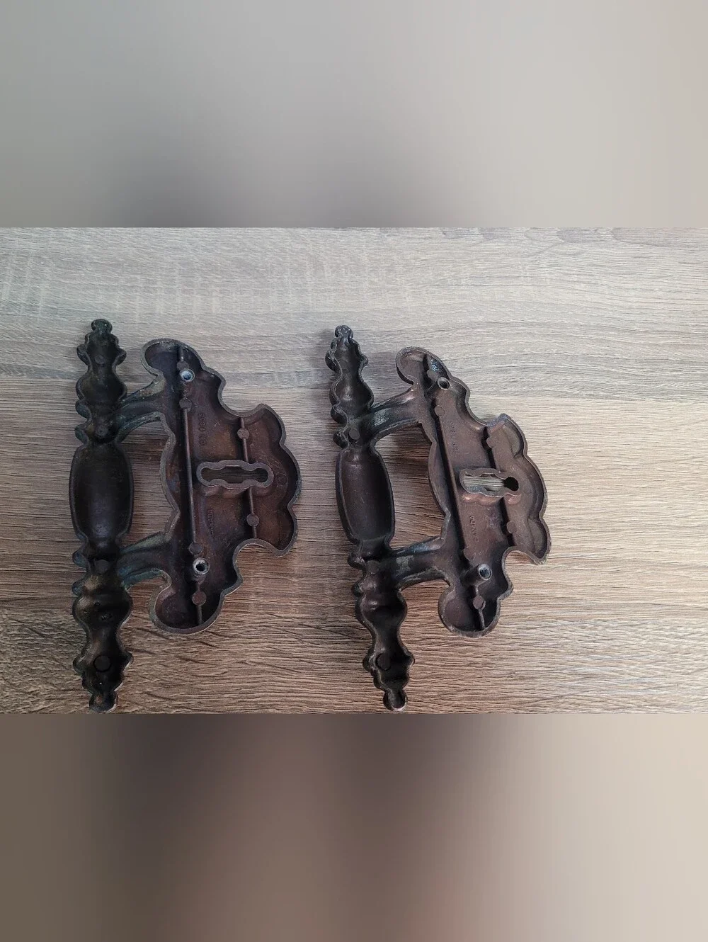 Antique Brass Keyhole Drawer Pulls - Brass Finish